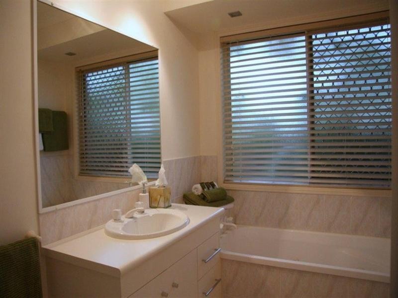 6 Lakewood Court, Parkwood QLD 4214