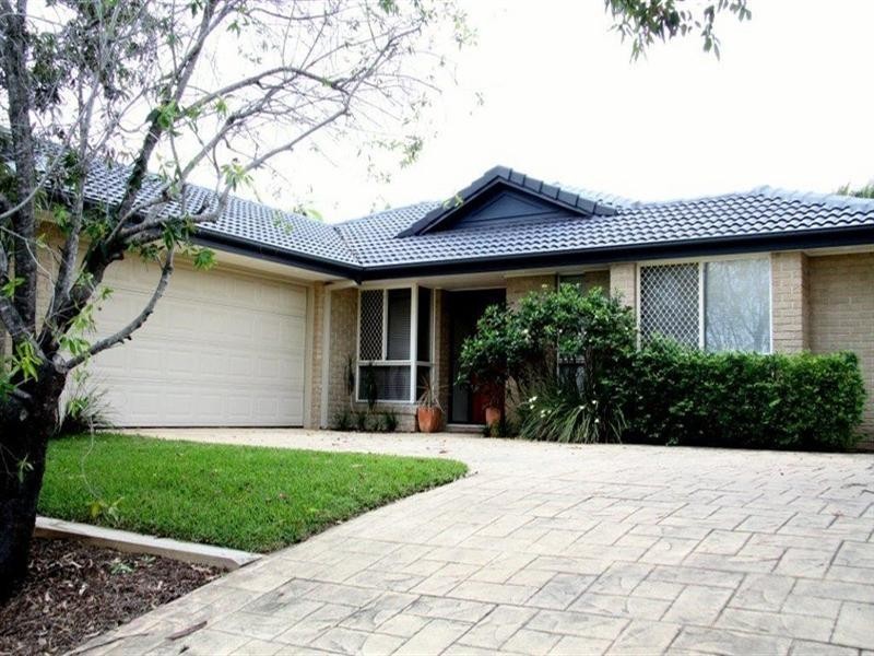 6 Lakewood Court, Parkwood QLD 4214