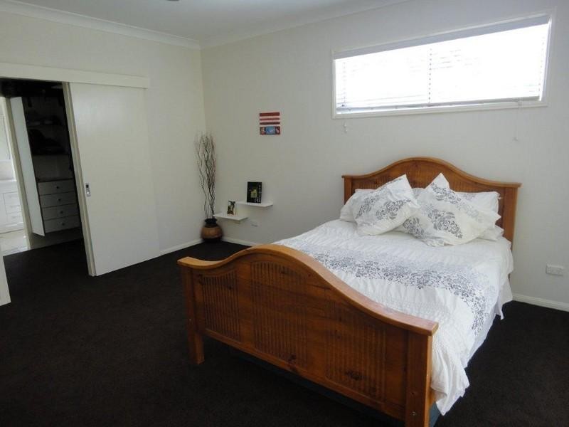 7 Brushwood Drive, Parkwood QLD 4214