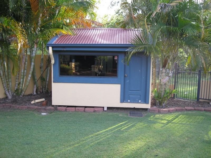 12 Leeds Close, Arundel QLD 4214