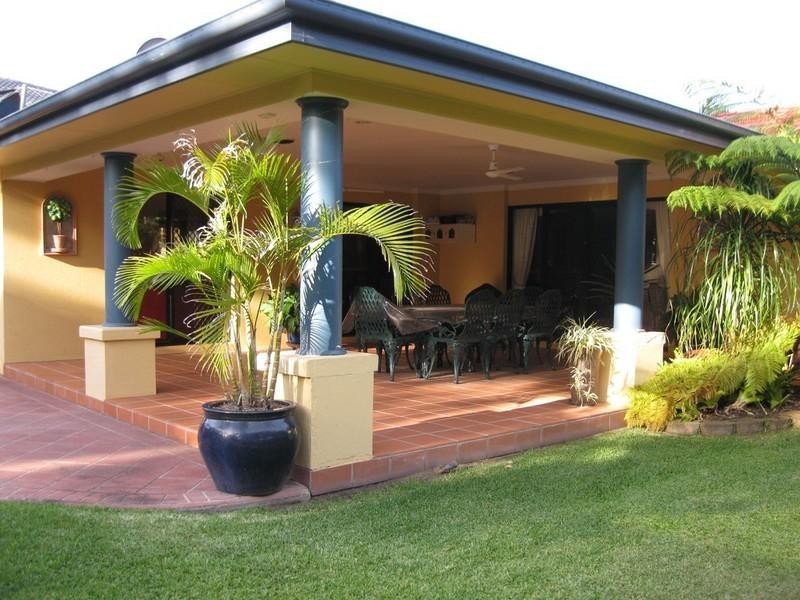 12 Leeds Close, Arundel QLD 4214