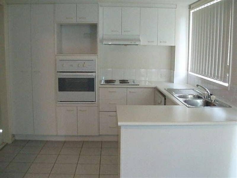 16/3 Arundel Drive, Arundel QLD 4214