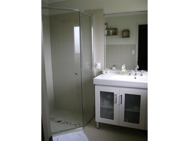 23 Tee Trees Boulevard, Arundel QLD 4214