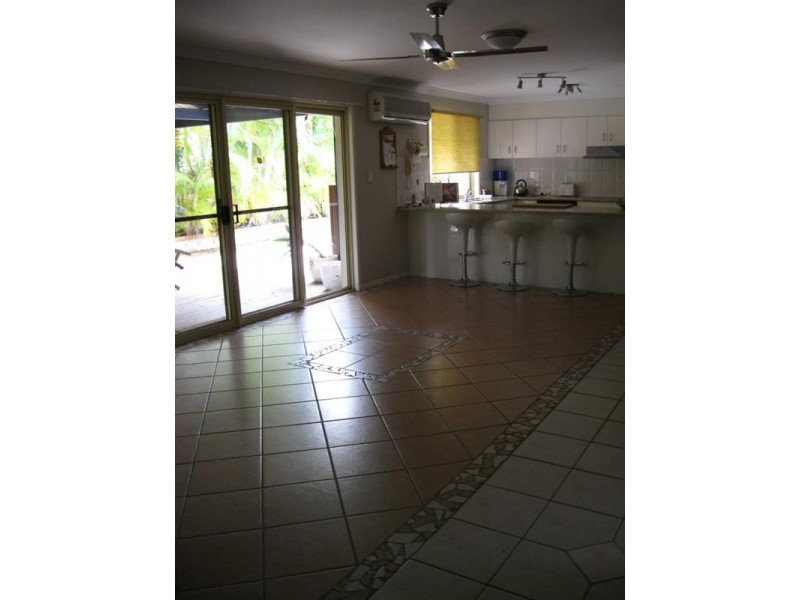 23 Tee Trees Boulevard, Arundel QLD 4214