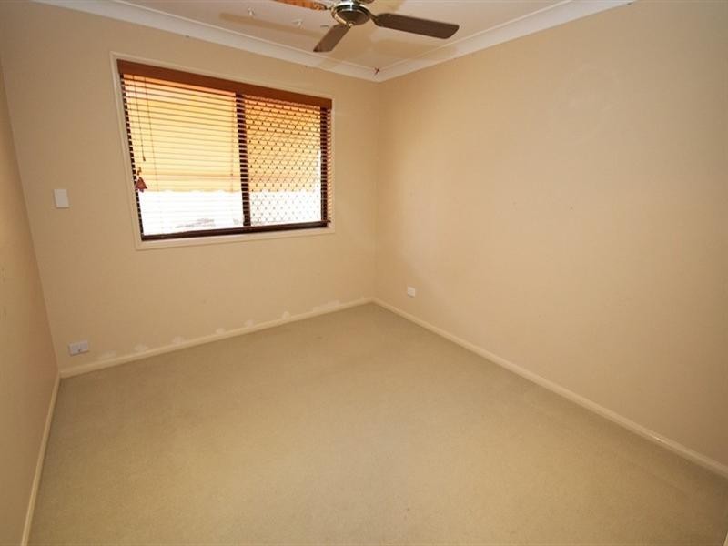 26 Petworth Court, Arundel QLD 4214