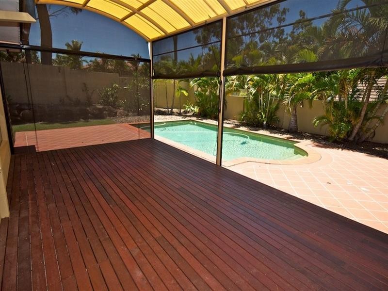 26 Petworth Court, Arundel QLD 4214