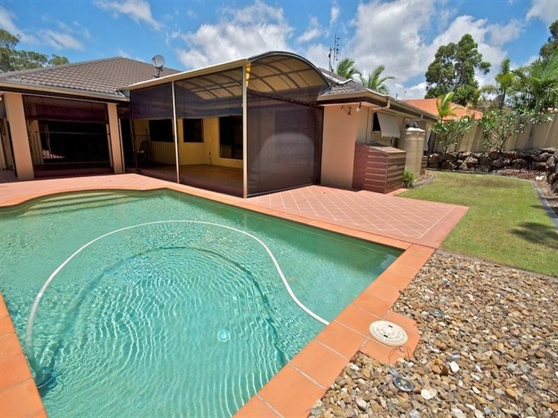 26 Petworth Court, Arundel QLD 4214