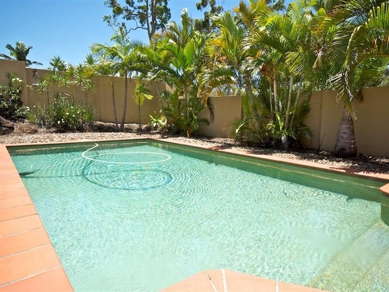 26 Petworth Court, Arundel QLD 4214