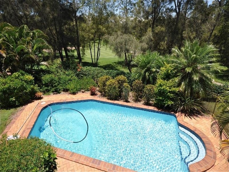 49 Chichester Drive, Arundel QLD 4214