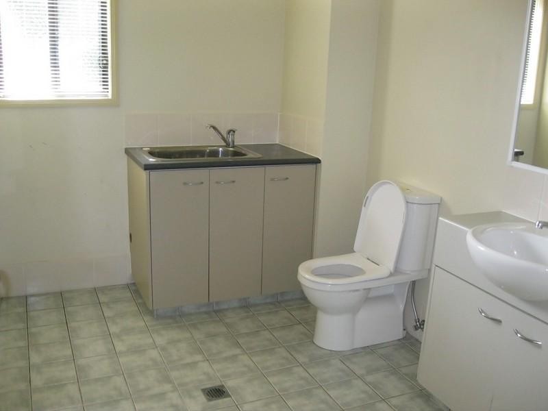 2/18 Norfolk Avenue, Surfers Paradise QLD 4217