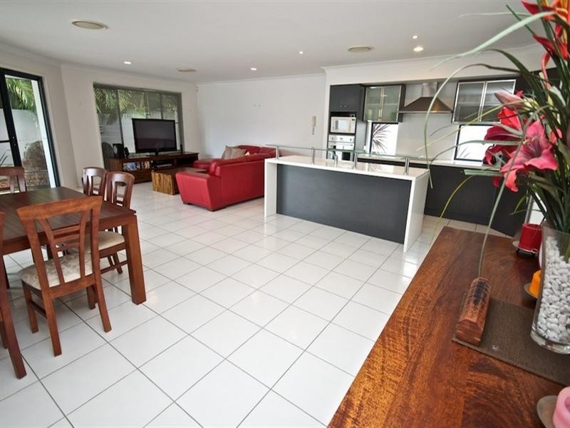 21 Regatta Avenue, Oxenford QLD 4210