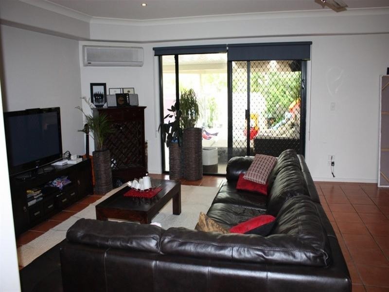 13 Portreeves Place, Arundel QLD 4214