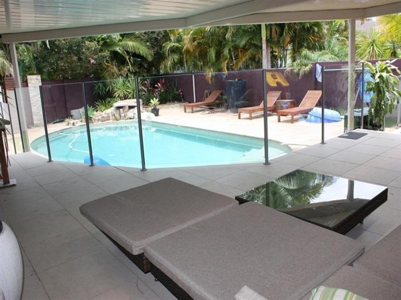 13 Portreeves Place, Arundel QLD 4214