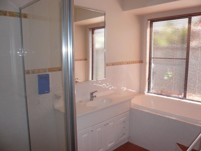 13 Portreeves Place, Arundel QLD 4214