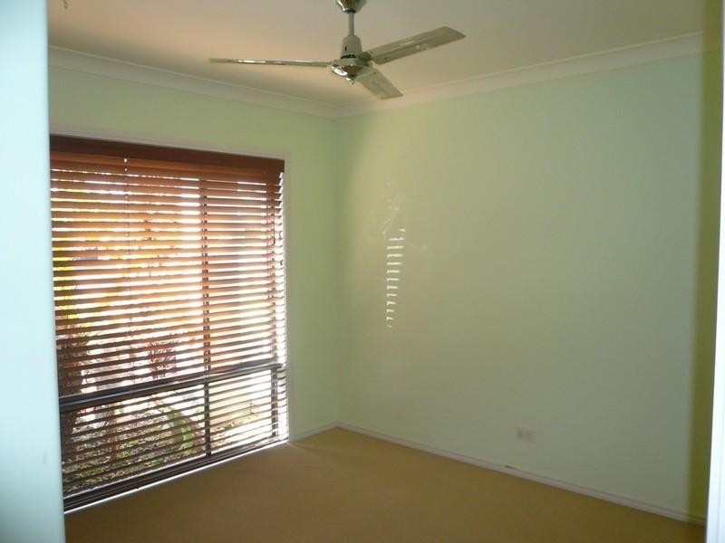 13 Portreeves Place, Arundel QLD 4214