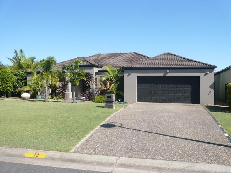 13 Portreeves Place, Arundel QLD 4214