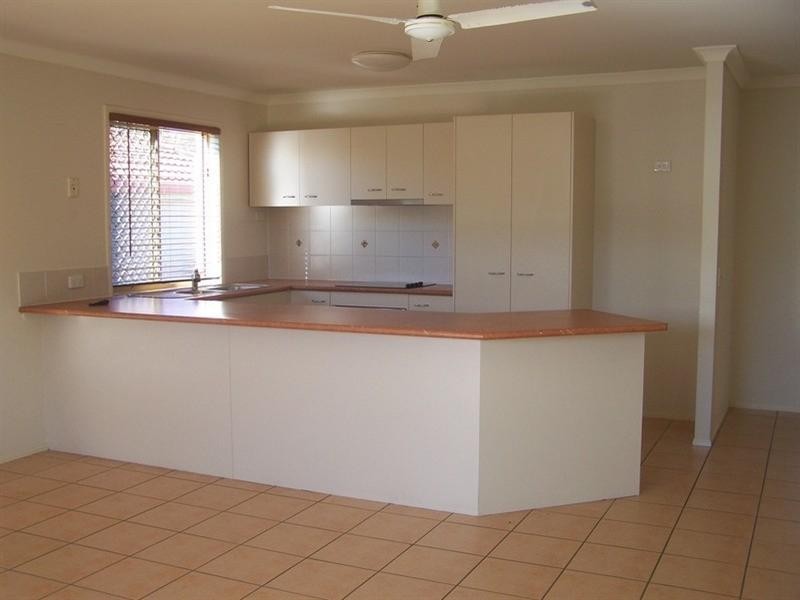 12 Etelka Way, Arundel QLD 4214