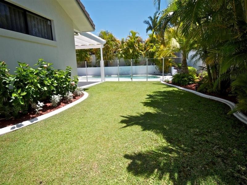 27 Fitzalan Circuit, Arundel QLD 4214