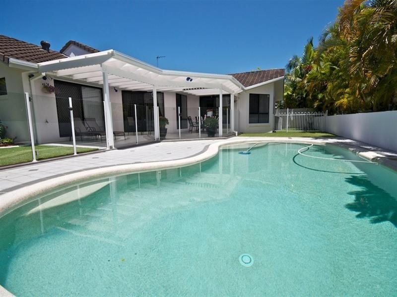 27 Fitzalan Circuit, Arundel QLD 4214