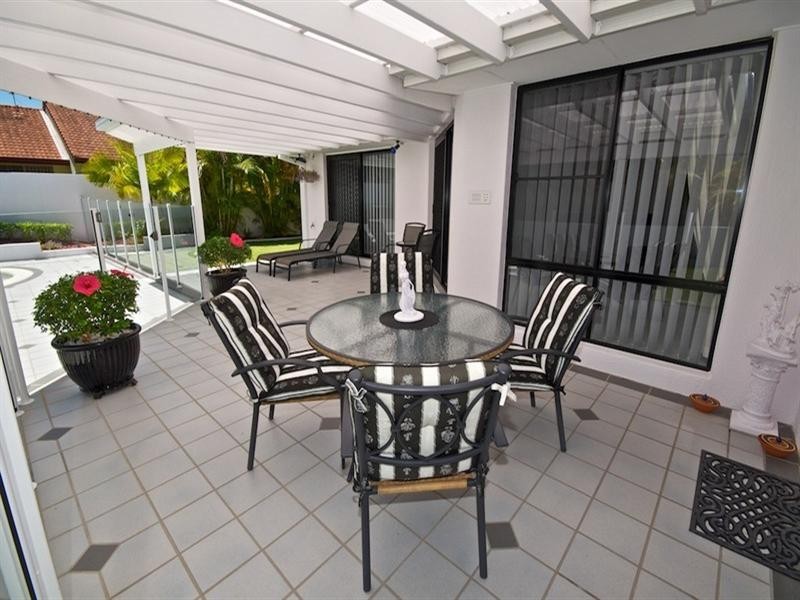 27 Fitzalan Circuit, Arundel QLD 4214