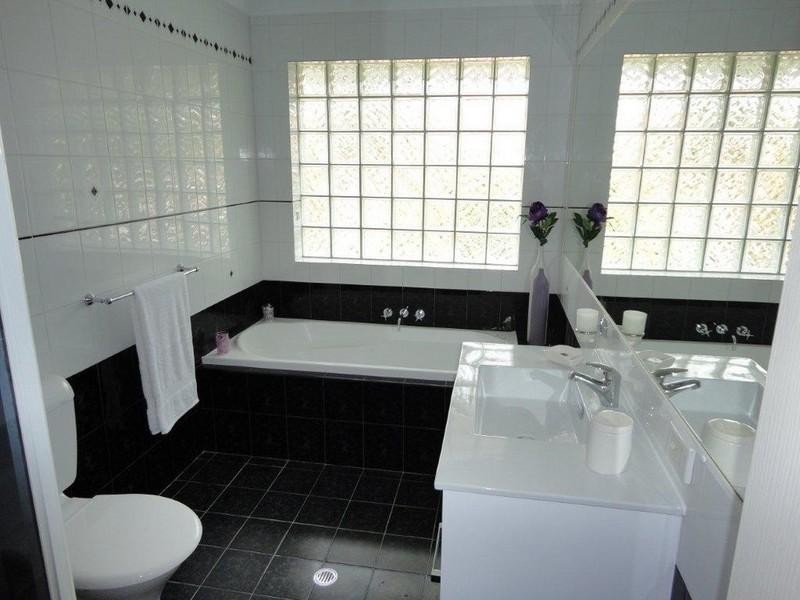 7 Cherry Alder Court, Arundel QLD 4214