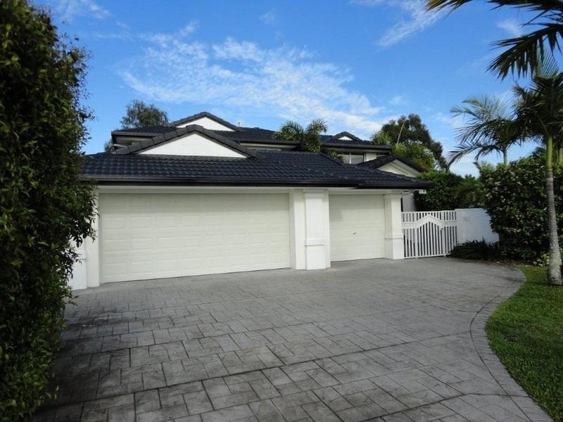 7 Cherry Alder Court, Arundel QLD 4214