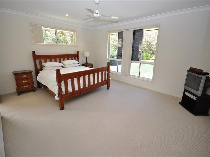 21 Pasture Place, Mount Nathan QLD 4211