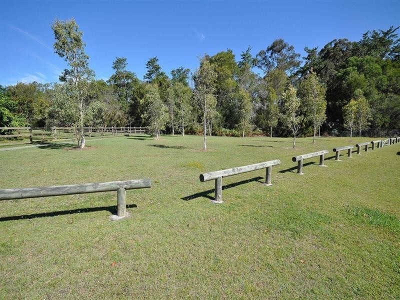 21 Pasture Place, Mount Nathan QLD 4211