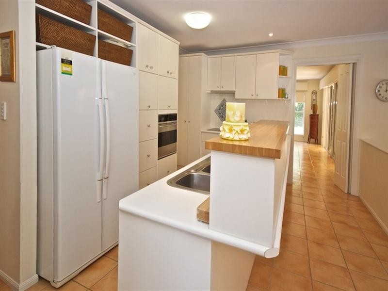 71 Chichester Drive, Arundel QLD 4214