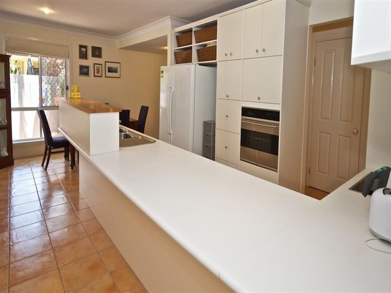 71 Chichester Drive, Arundel QLD 4214