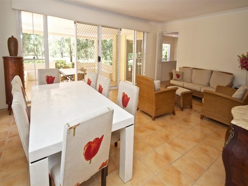 71 Chichester Drive, Arundel QLD 4214