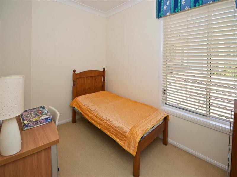 71 Chichester Drive, Arundel QLD 4214