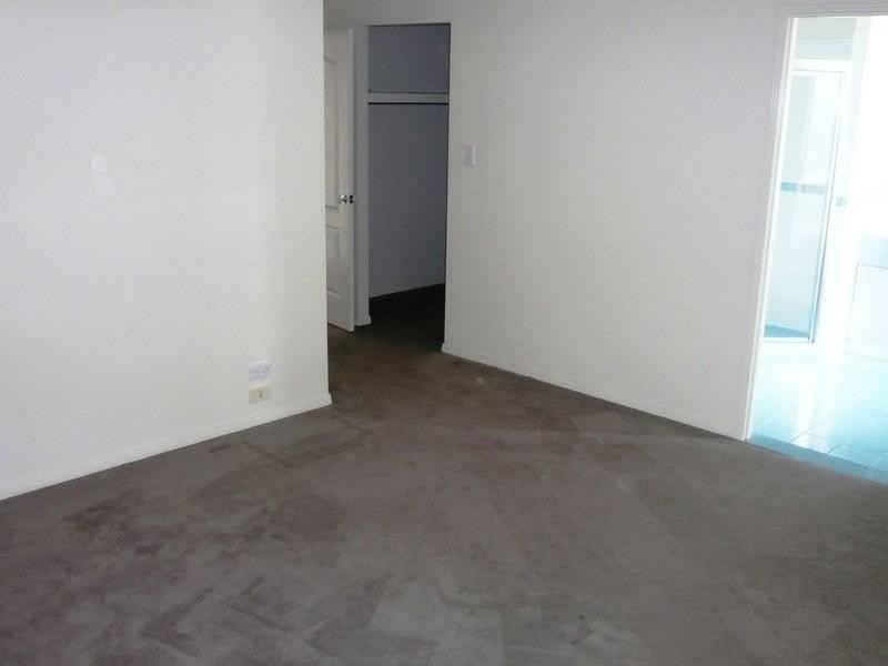 64 Tee Trees Boulevard, Arundel QLD 4214