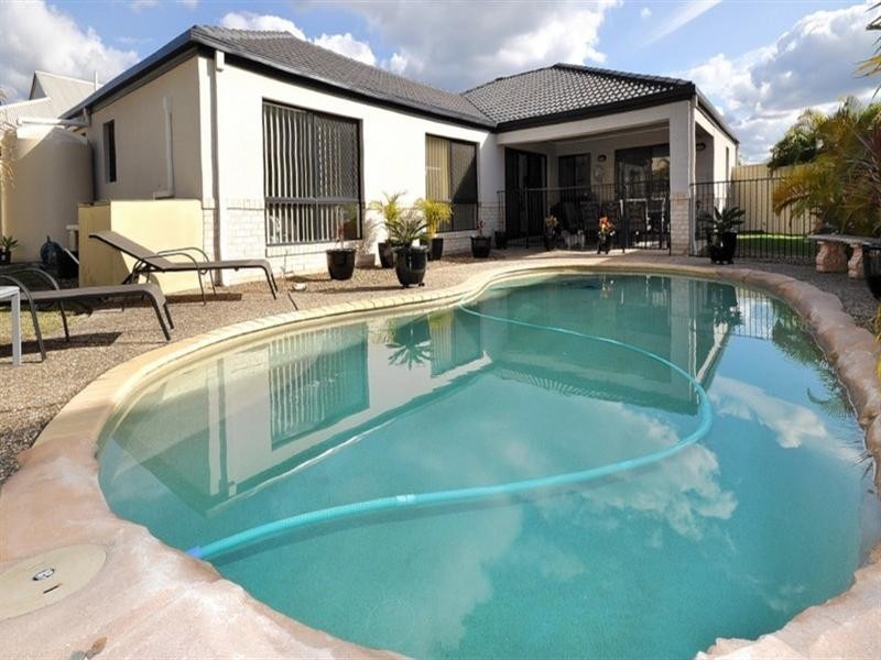 47 Golden Bear Drive, Arundel QLD 4214