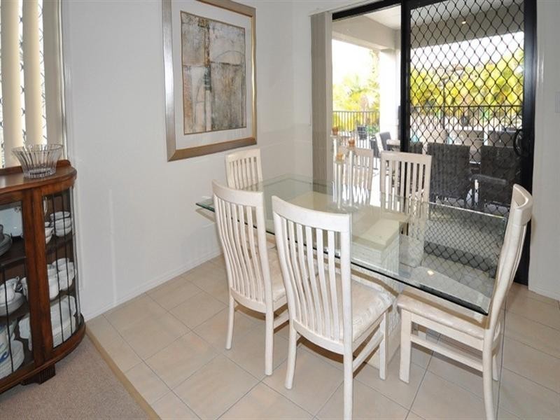 47 Golden Bear Drive, Arundel QLD 4214