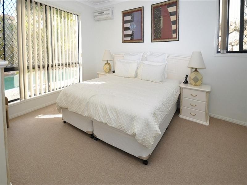 47 Golden Bear Drive, Arundel QLD 4214