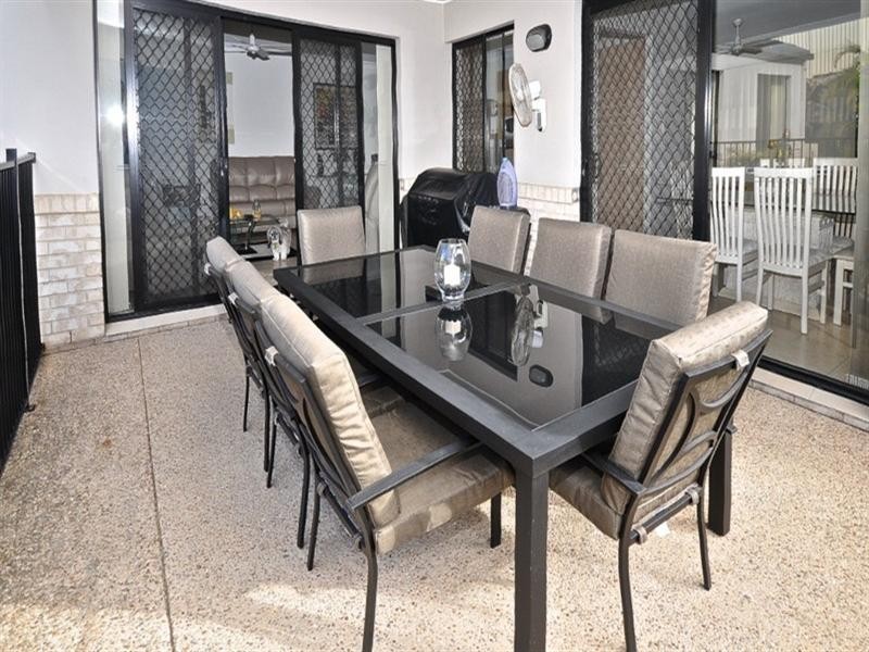 47 Golden Bear Drive, Arundel QLD 4214