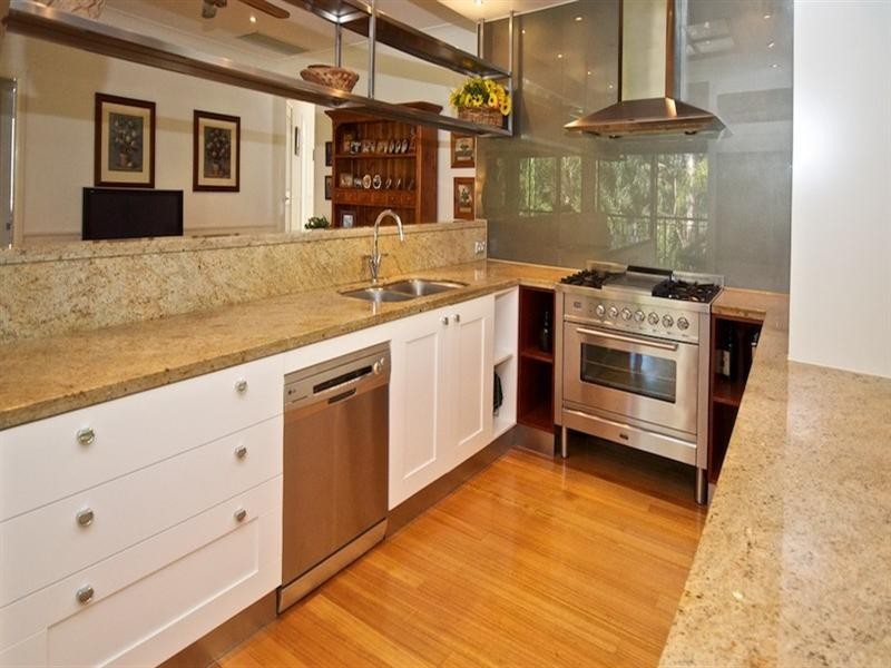 34 Ben Hogan Crescent, Parkwood QLD 4214