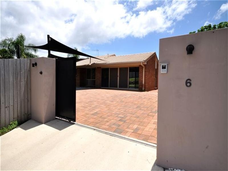 6 Errol Flynn Court, Parkwood QLD 4214