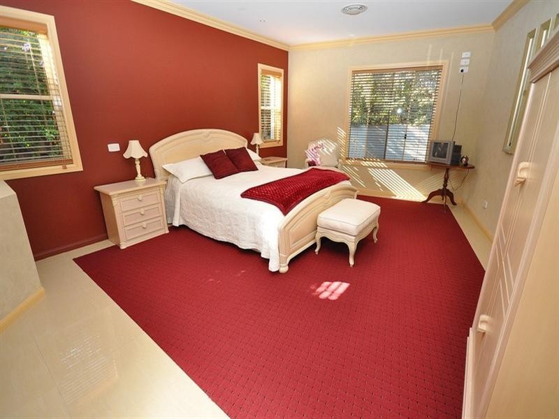 12 Shoreham Chase, Arundel QLD 4214