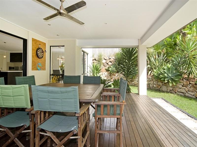 7 Soward Court, Pacific Pines QLD 4211