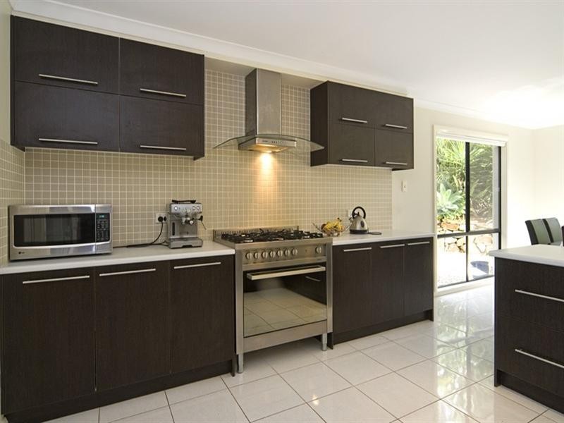 7 Soward Court, Pacific Pines QLD 4211