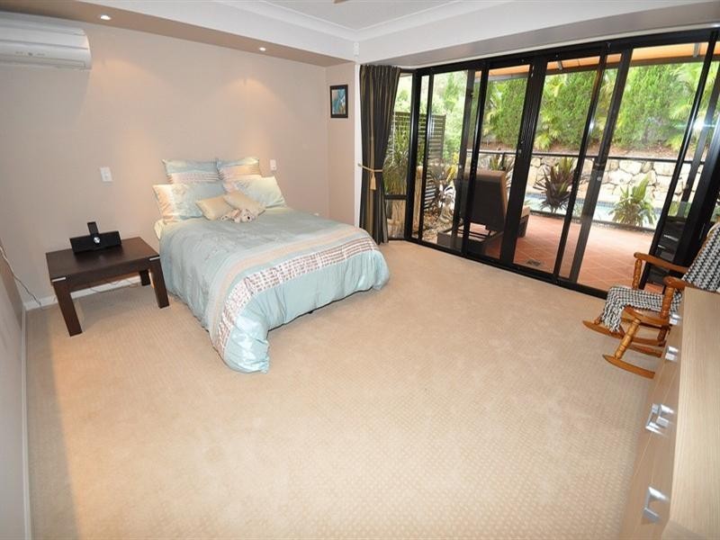 73 Arun Drive, Arundel QLD 4214