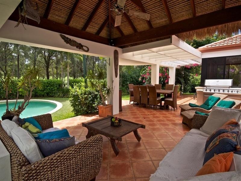 6 Jarvis Place, Arundel QLD 4214