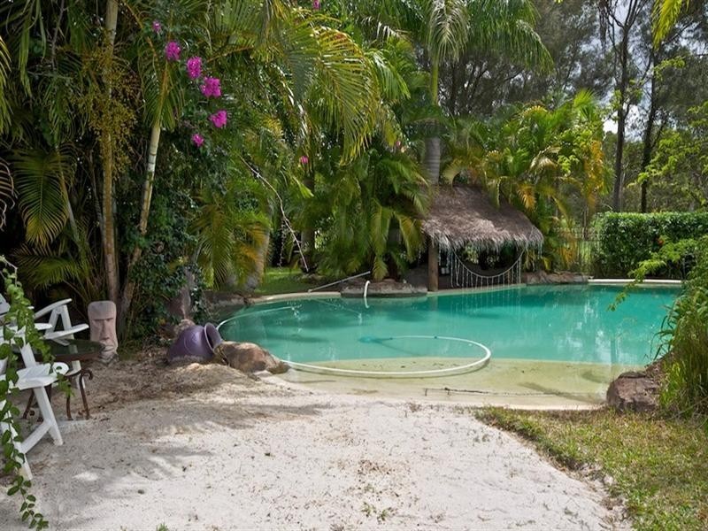 6 Jarvis Place, Arundel QLD 4214