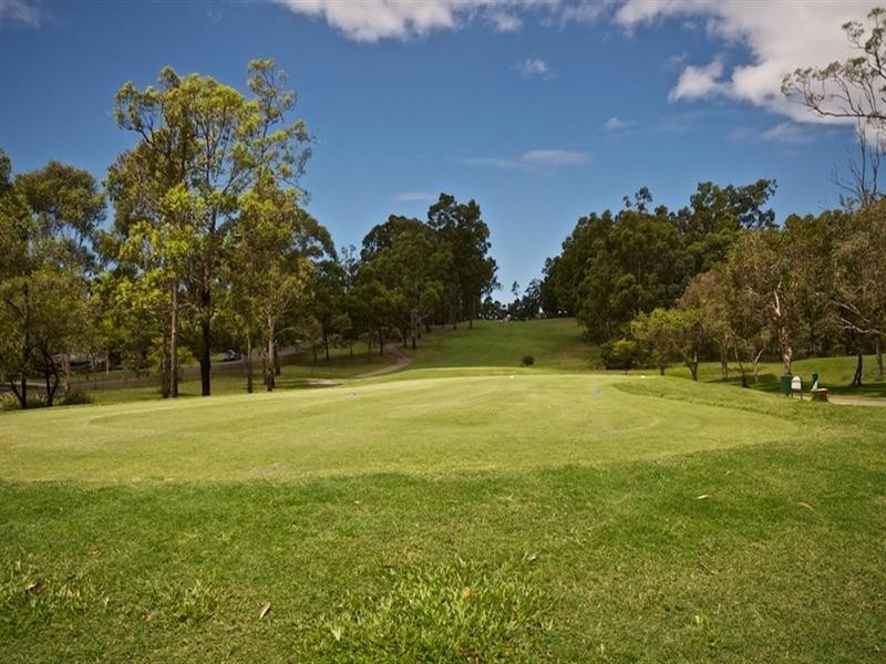 6 Jarvis Place, Arundel QLD 4214