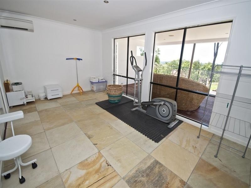 64 Castle Hill Drive South, Gaven QLD 4211