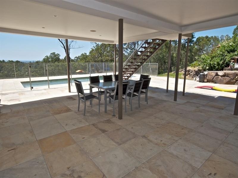 64 Castle Hill Drive South, Gaven QLD 4211