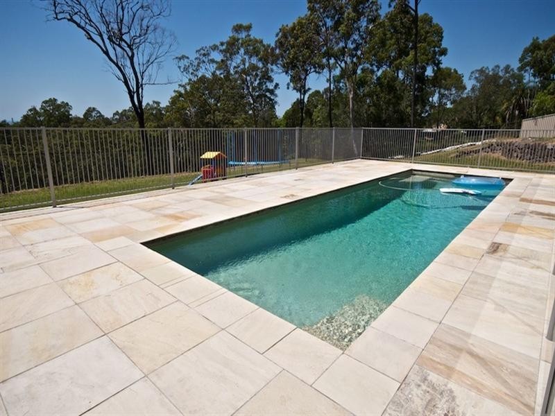 64 Castle Hill Drive South, Gaven QLD 4211