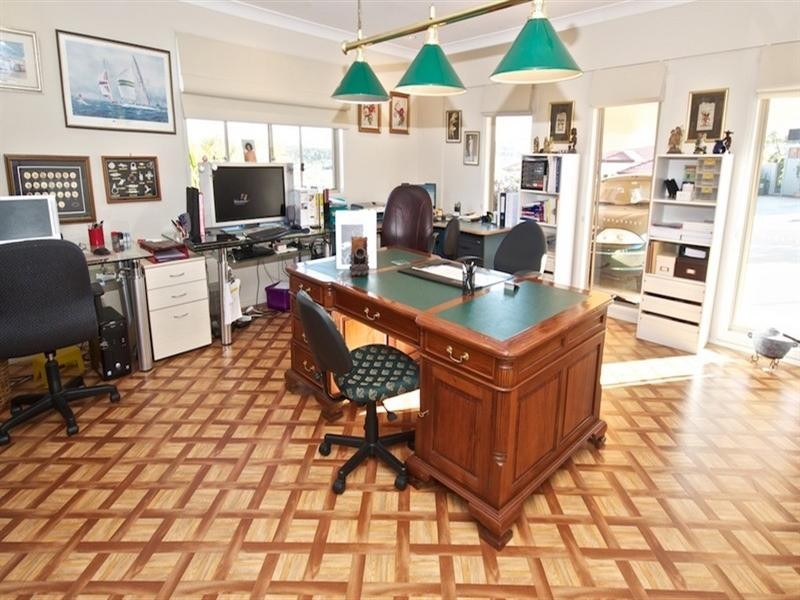 33 Midway Terrace, Pacific Pines QLD 4211